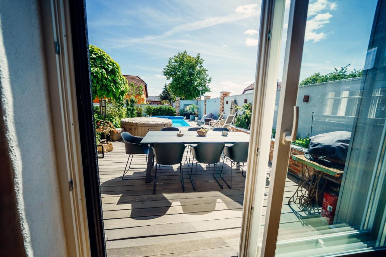Alte Schmiede Mit Sauna, Pool Und Whirpool Im Aussenbereich Schoenstes Ferienhaus Der Lausitz Elsterheide Esterno foto