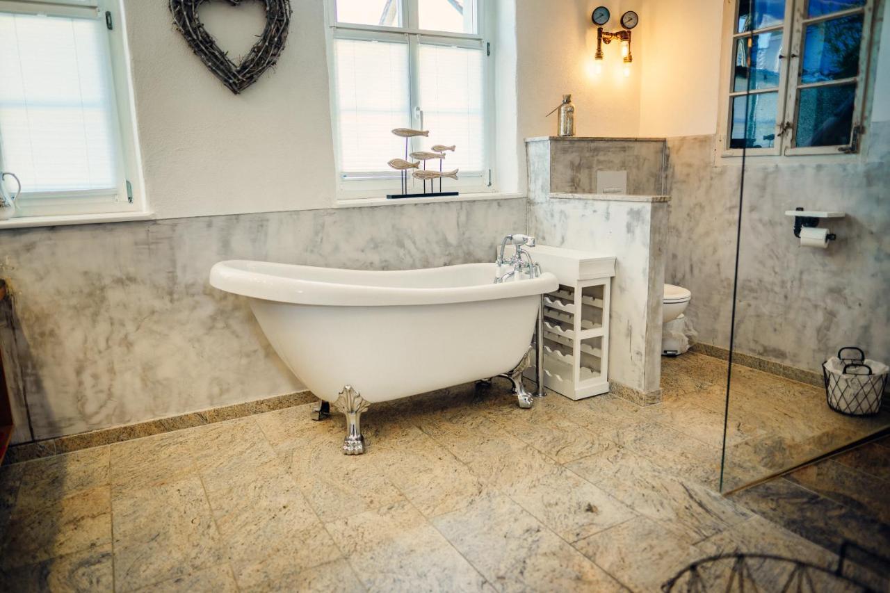 Alte Schmiede Mit Sauna, Pool Und Whirpool Im Aussenbereich Schoenstes Ferienhaus Der Lausitz Elsterheide Esterno foto