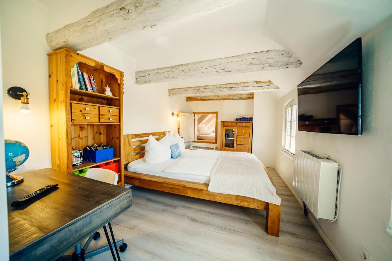 Alte Schmiede Mit Sauna, Pool Und Whirpool Im Aussenbereich Schoenstes Ferienhaus Der Lausitz Elsterheide Esterno foto