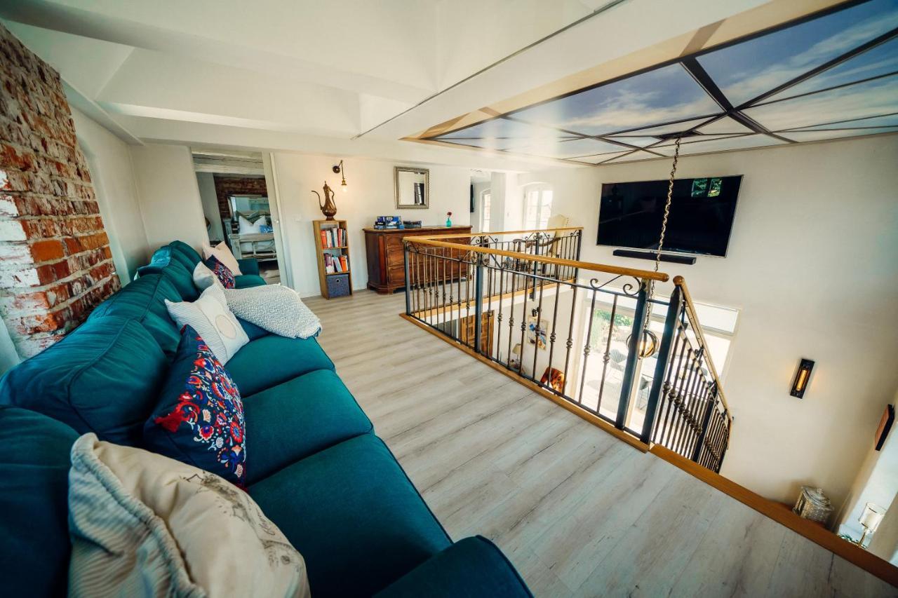 Alte Schmiede Mit Sauna, Pool Und Whirpool Im Aussenbereich Schoenstes Ferienhaus Der Lausitz Elsterheide Esterno foto